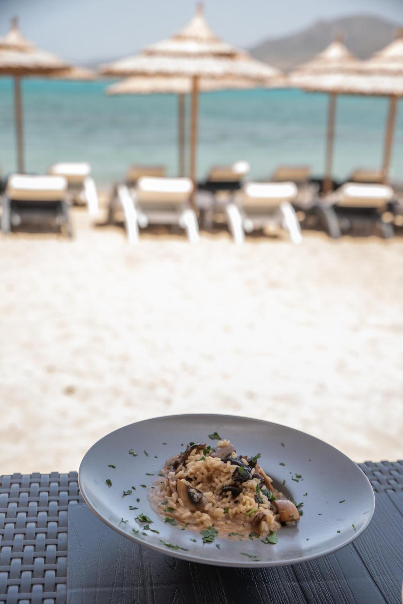 Coralli Rooms & Restaurant เอลาฟอนนิซอส ภายนอก รูปภาพ