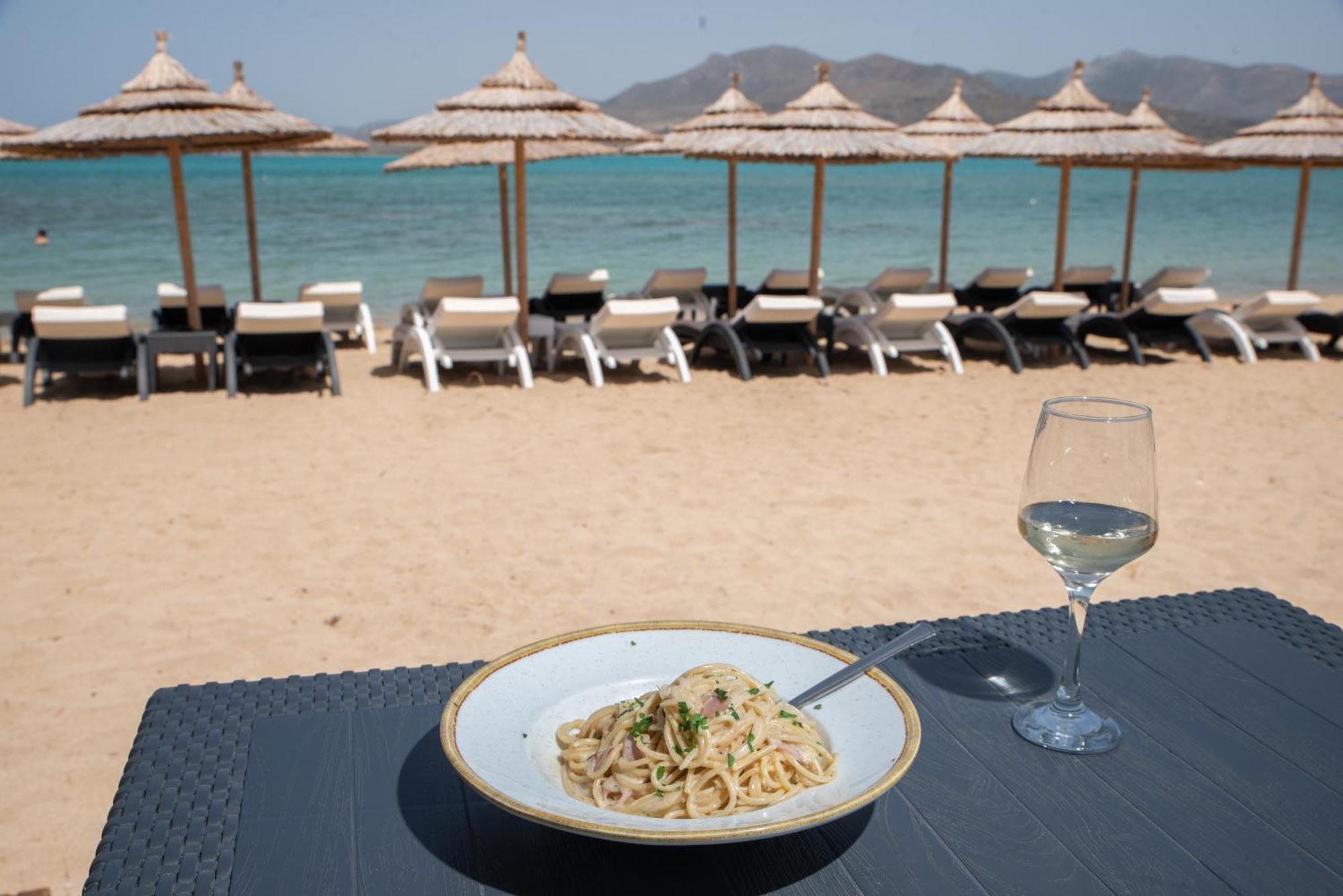 Coralli Rooms & Restaurant เอลาฟอนนิซอส ภายนอก รูปภาพ