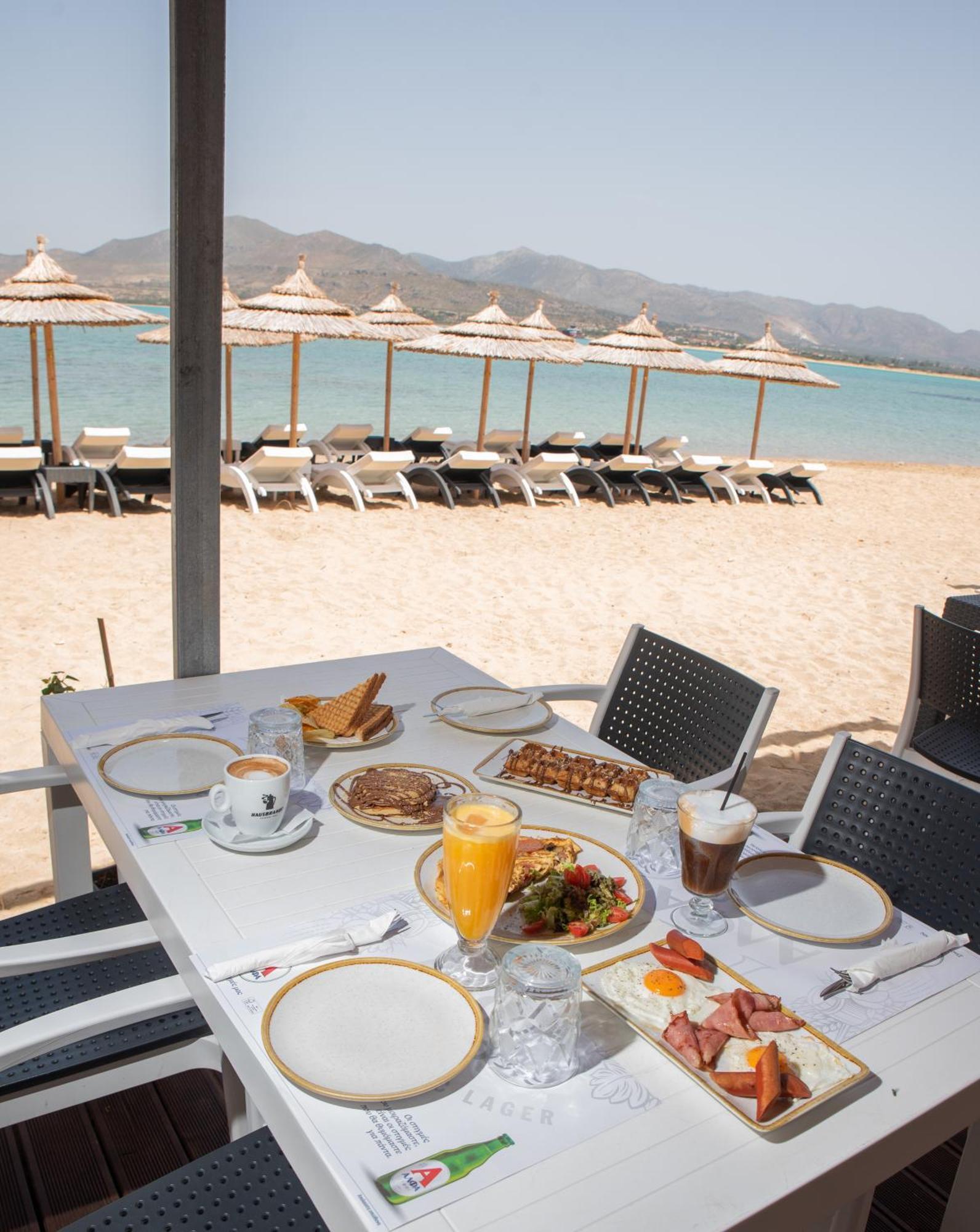 Coralli Rooms & Restaurant เอลาฟอนนิซอส ภายนอก รูปภาพ